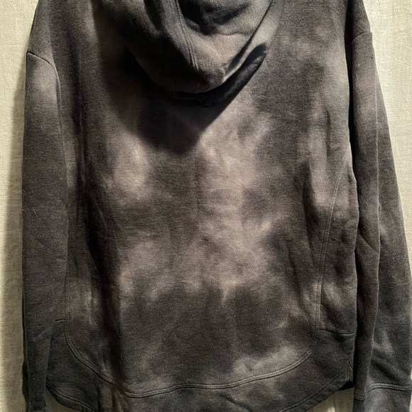 Universal thread hoodie. Tiedye black and gray. Size small. - Picture 6 of 6
